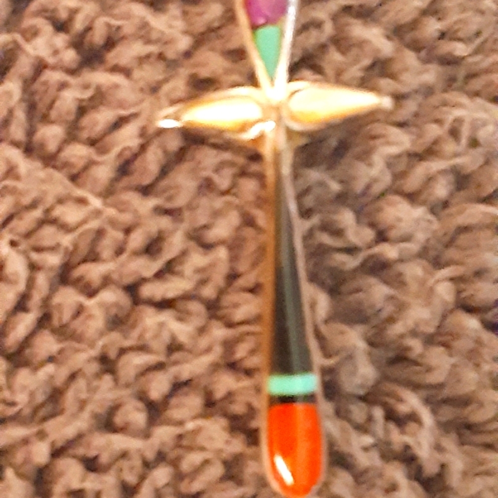 Cross pendant